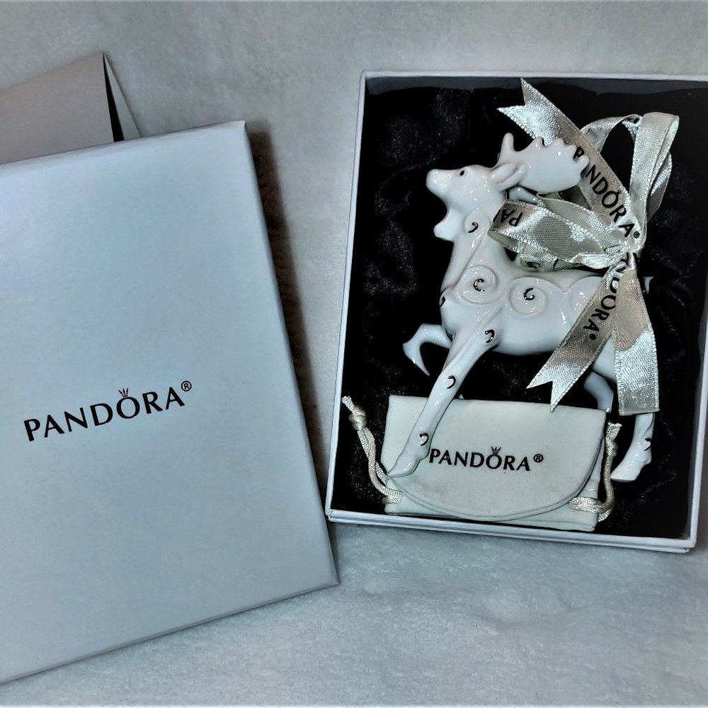 RARE 2017 Pandora Reindeer Ornament-Jared Exclusive